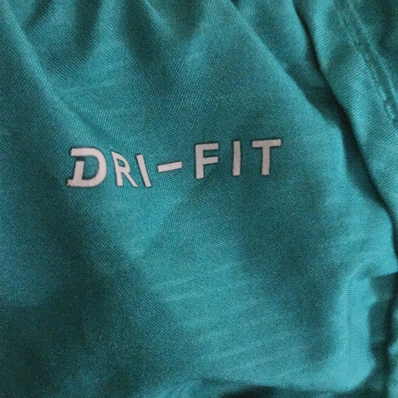 📌NIKE DRI FIT RUNNING SHORTS WOMEN'S SIZE SMALL - Picture 10 of 11